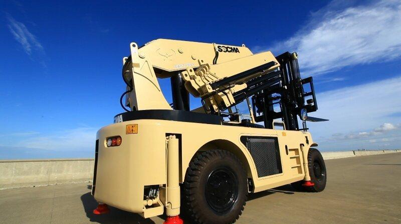 Crane Forklift, integration of forklift and crane