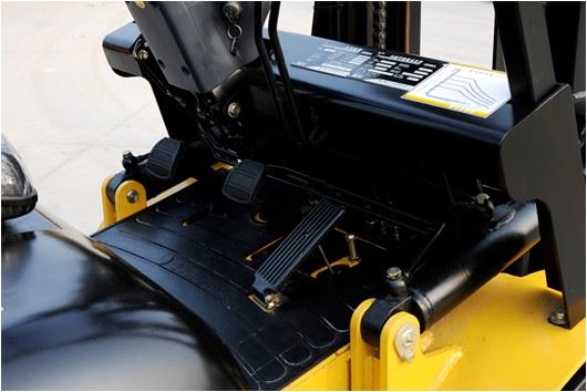 forklift service brake.jpg