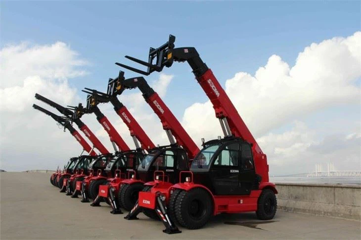 telehandler forklift operator
