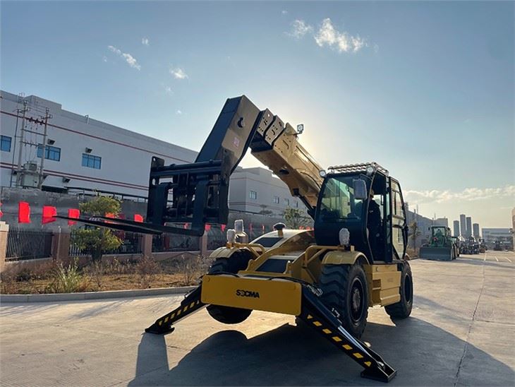 SOCMA 4t Telehandler 17m Lifting Height