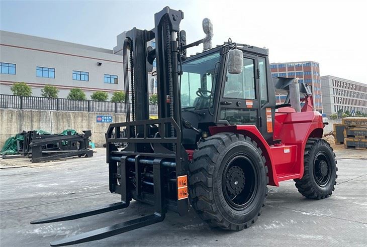 SOCMA 5T Rough Terrain Diesel Forklift